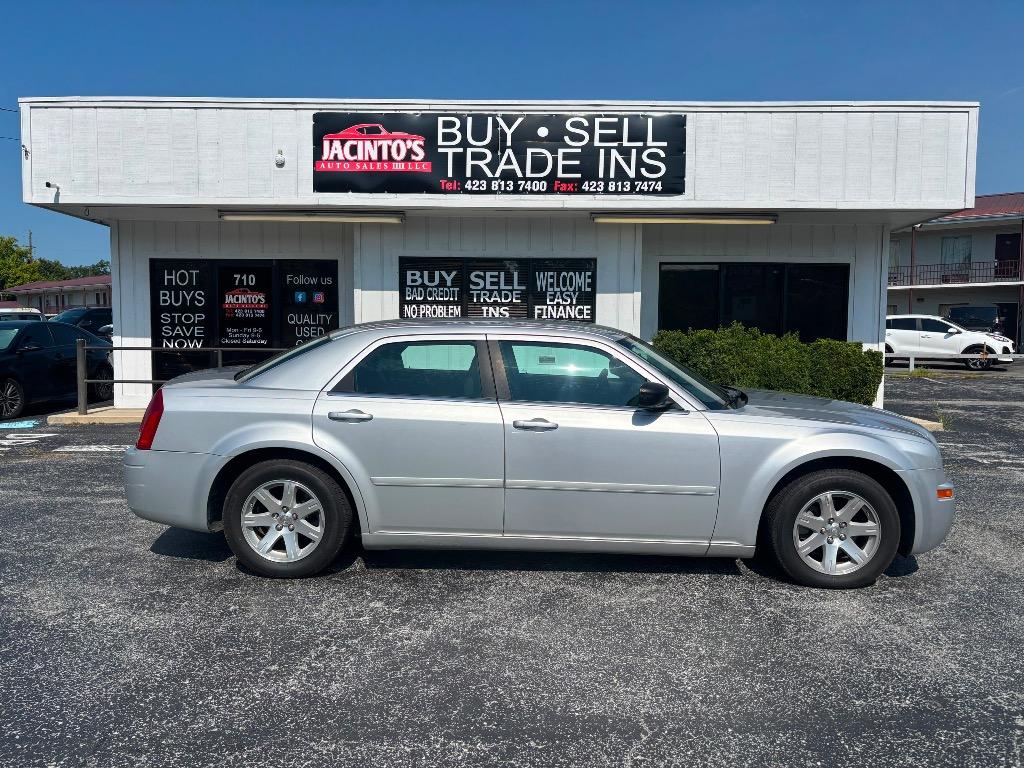 2006 Chrysler 300 - $9,995