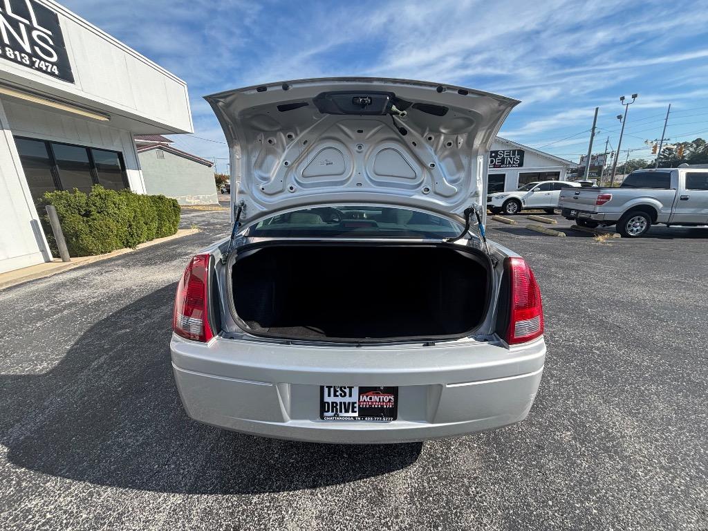 2006 Chrysler 300 #28