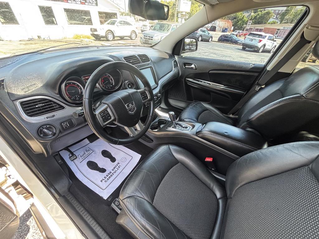 2015 Dodge Journey - $9,995