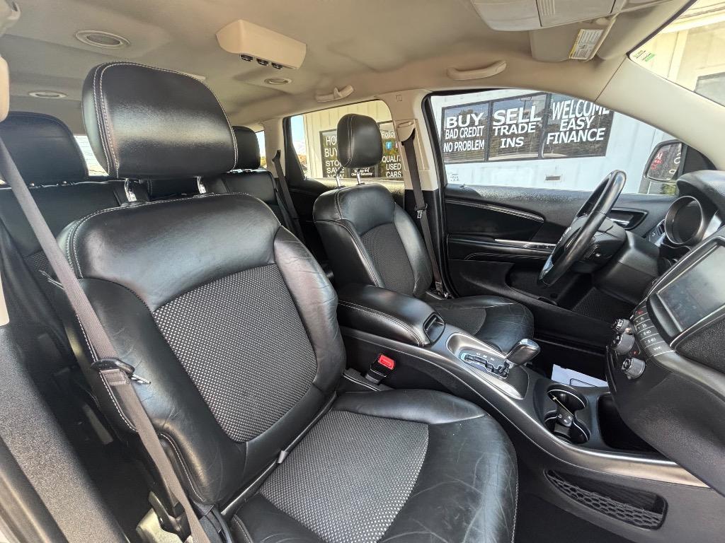 2015 Dodge Journey - $9,995