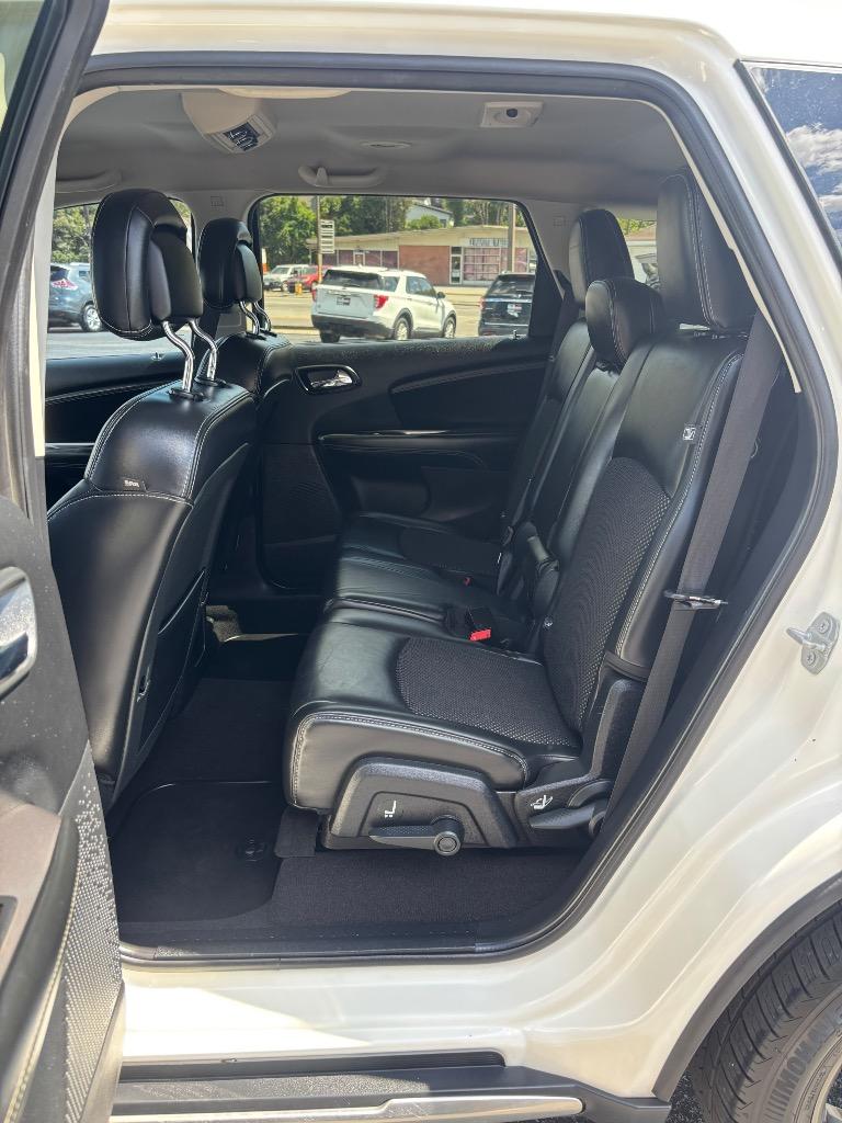 2015 Dodge Journey - $9,995