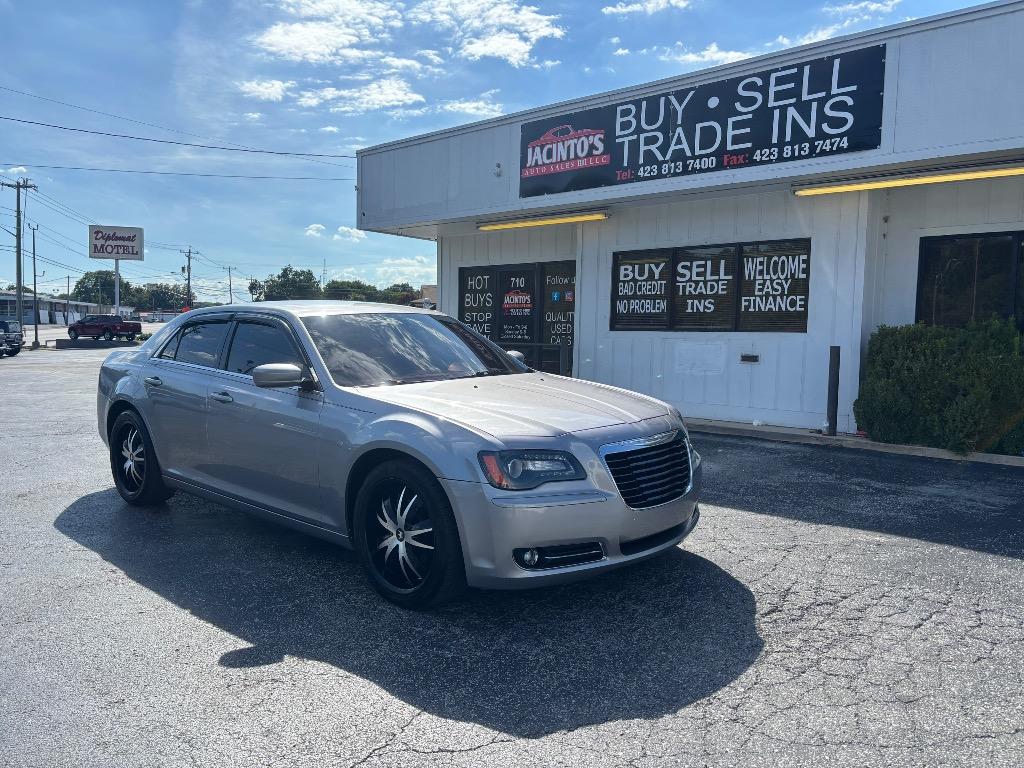 2013 Chrysler 300 #4