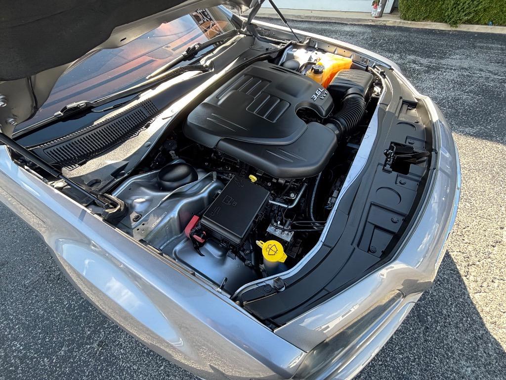 2013 Chrysler 300 #39