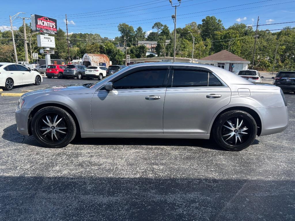 2013 Chrysler 300 #2