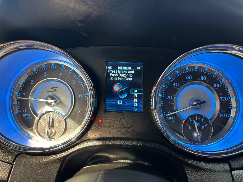 2013 Chrysler 300 #17