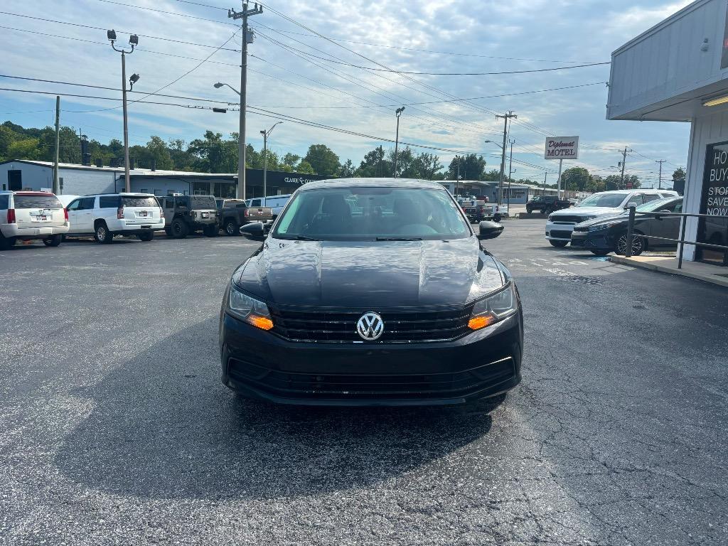 2019 Volkswagen Passat - $11,995
