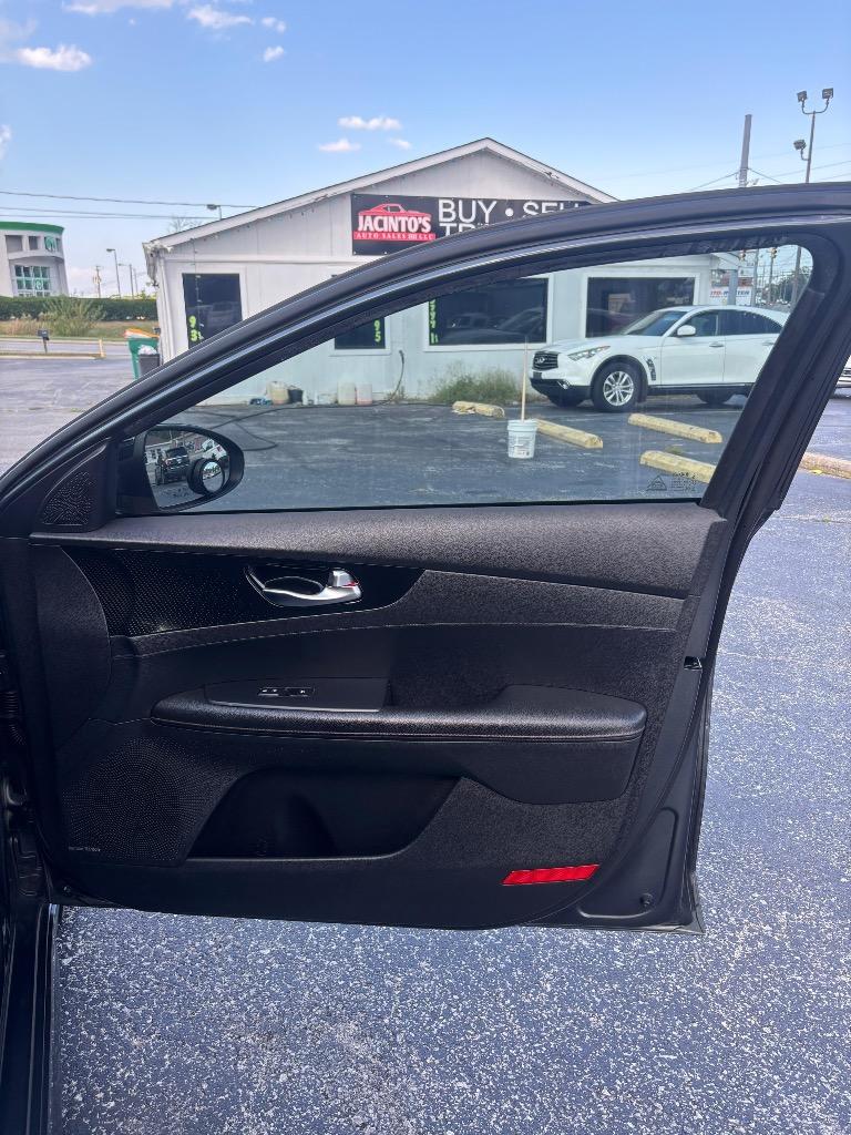 2021 Kia Forte - $15,995