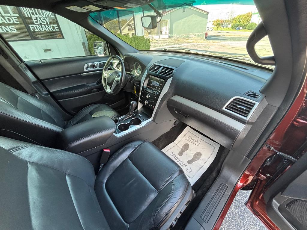 2015 Ford Explorer - $13,995
