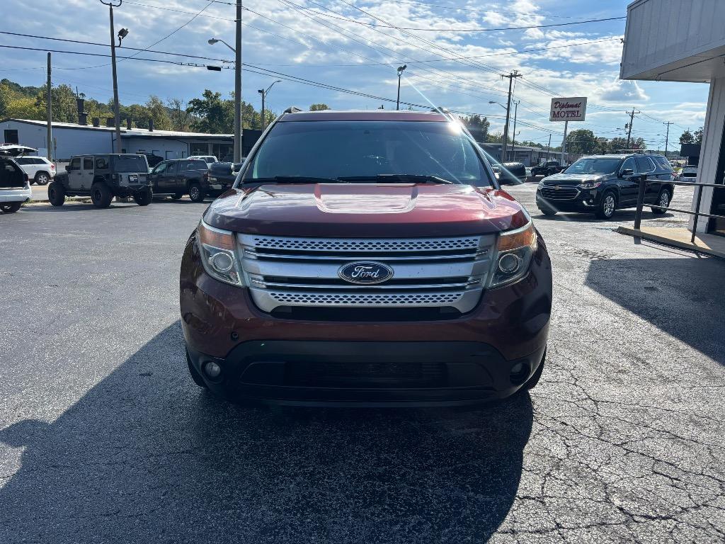 2015 Ford Explorer - $13,995