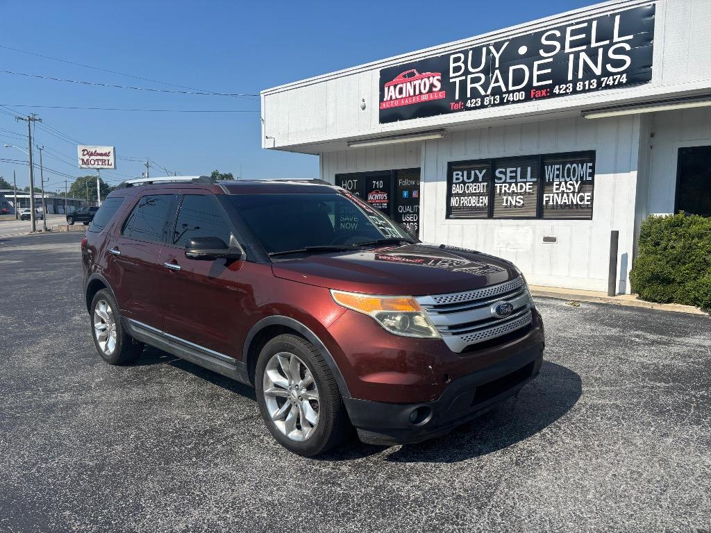 2015 Ford Explorer - $13,995