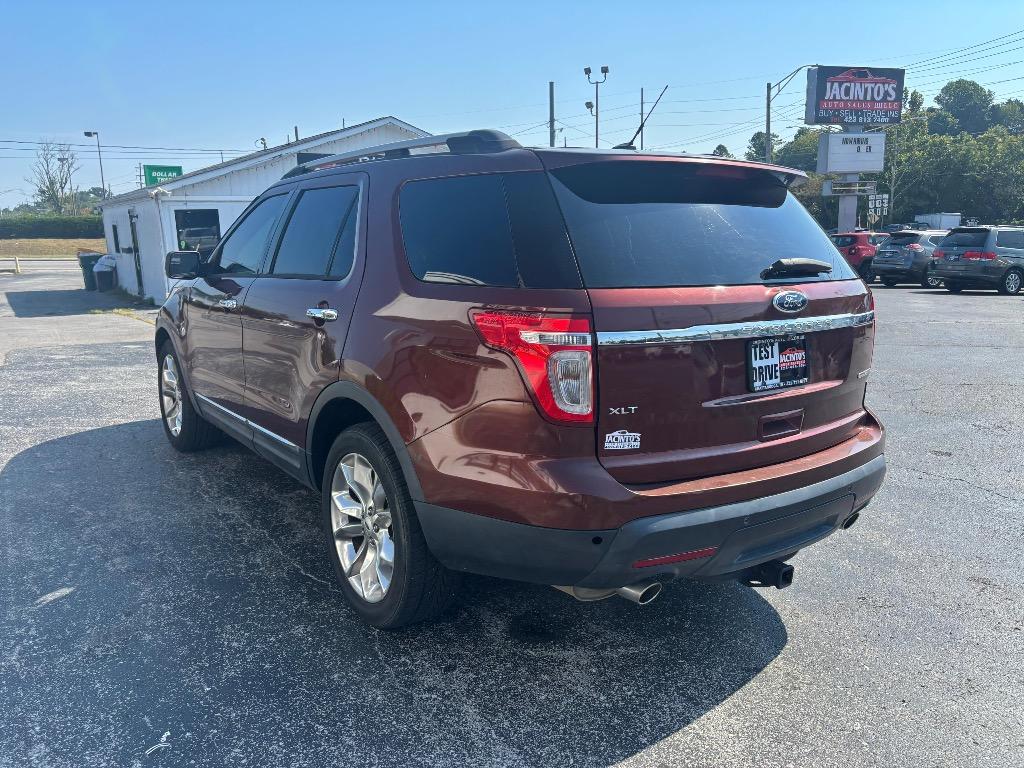 2015 Ford Explorer - $13,995