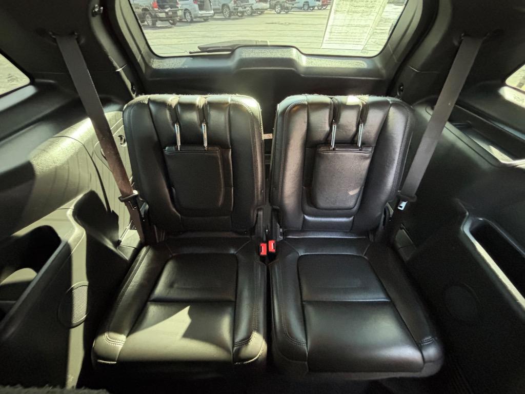2015 Ford Explorer - $13,995
