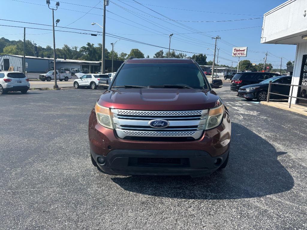 2015 Ford Explorer - $13,995