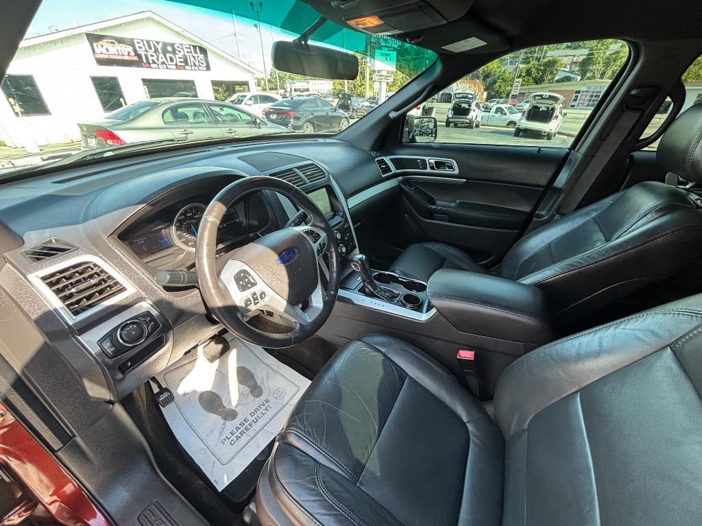 2015 Ford Explorer - $13,995