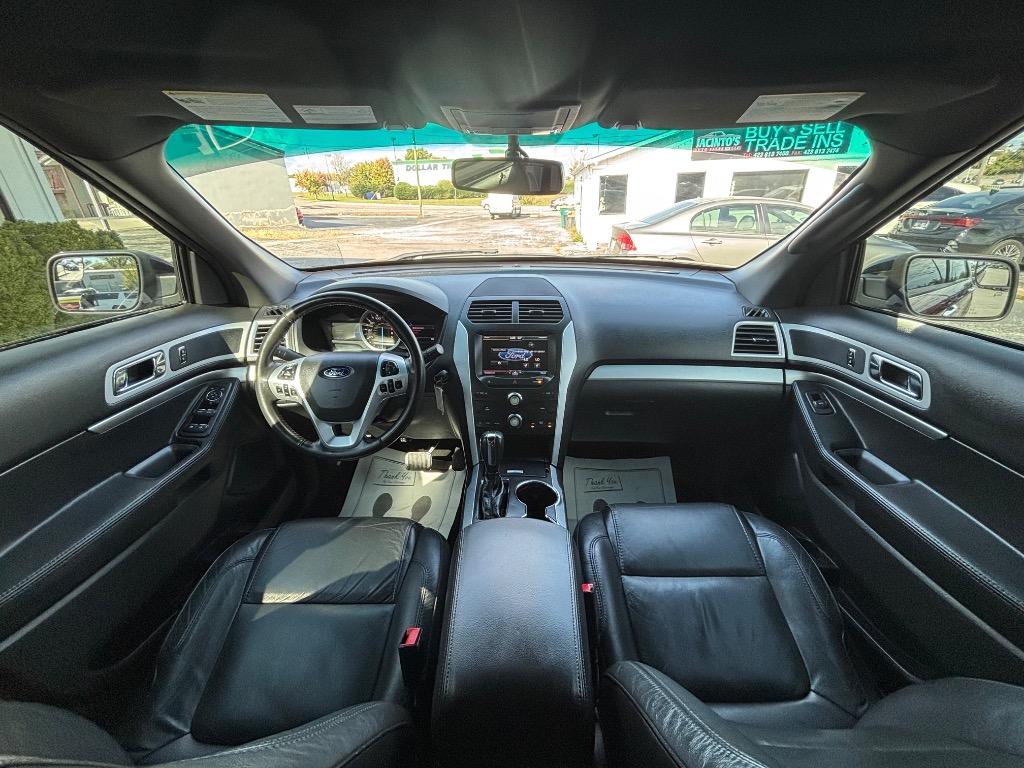 2015 Ford Explorer - $13,995