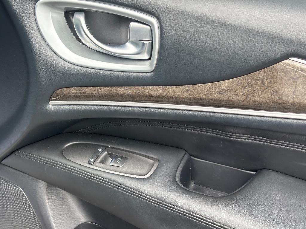 2015 INFINITI QX60 - $13,995