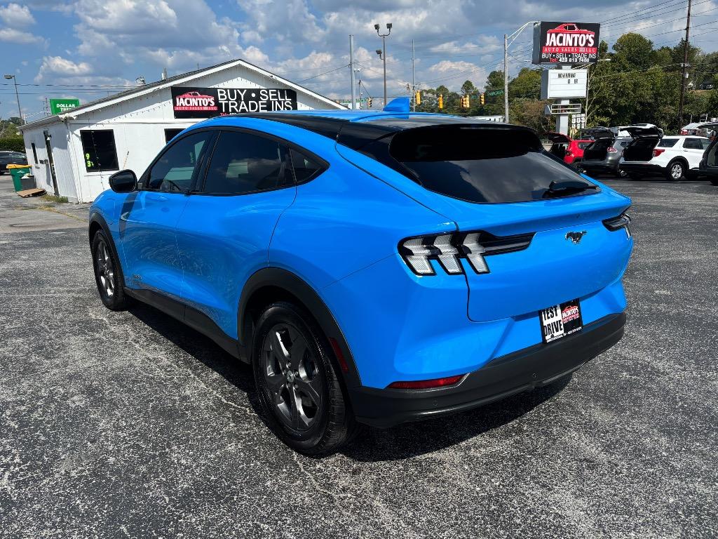 2022 Ford Mustang - $27,995