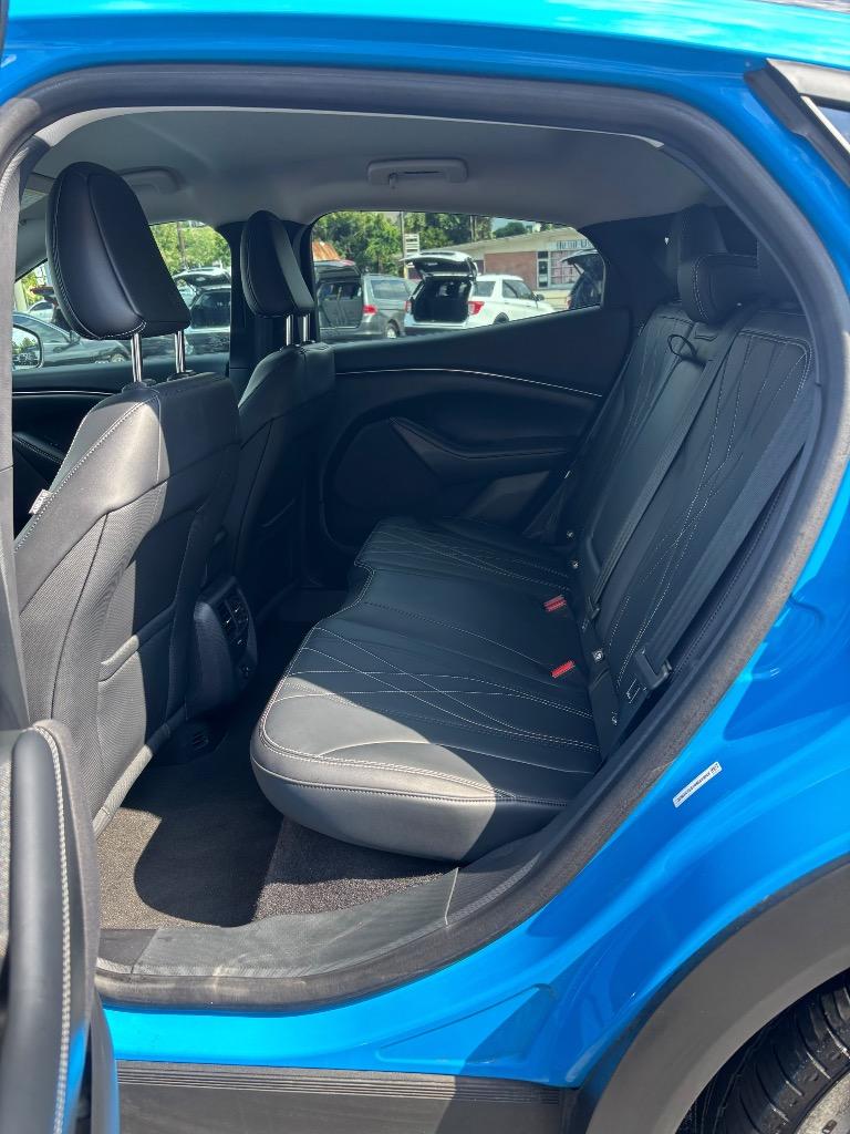 2022 Ford Mustang - $27,995