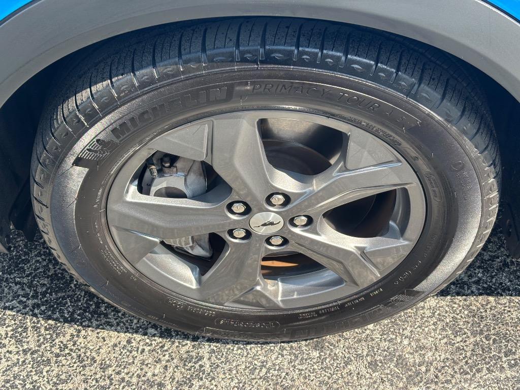 2022 Ford Mustang - $27,995