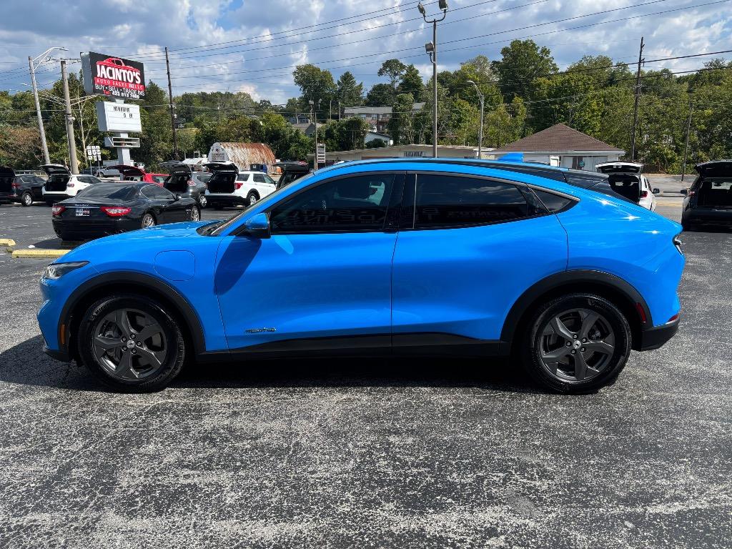 2022 Ford Mustang - $27,995