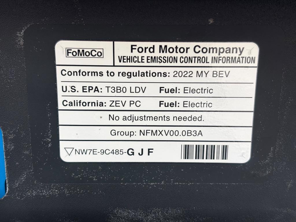 2022 Ford Mustang - $27,995