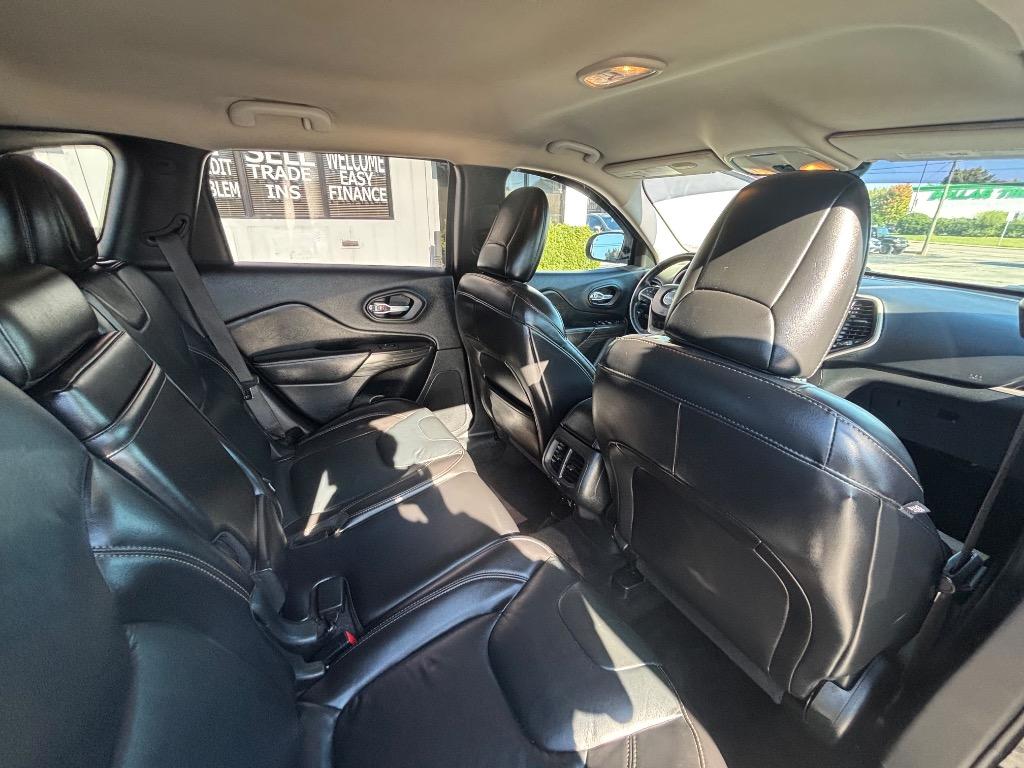 2016 Jeep Cherokee - $11,995