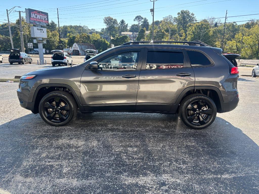 2016 Jeep Cherokee - $11,995