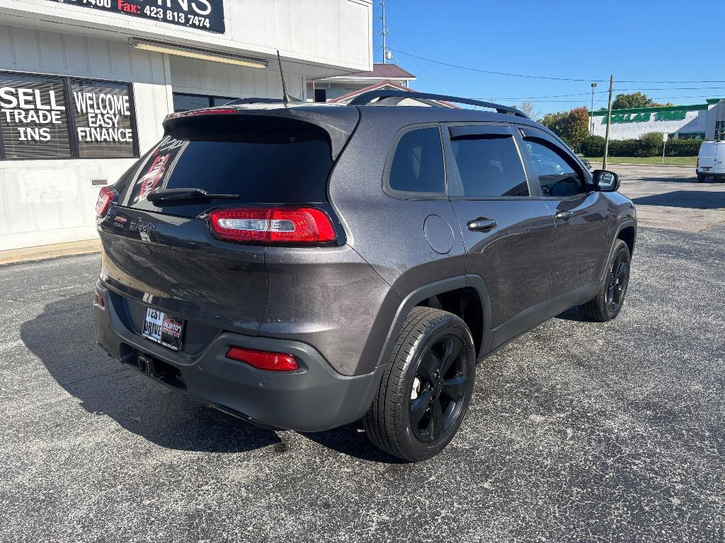 2016 Jeep Cherokee - $11,995