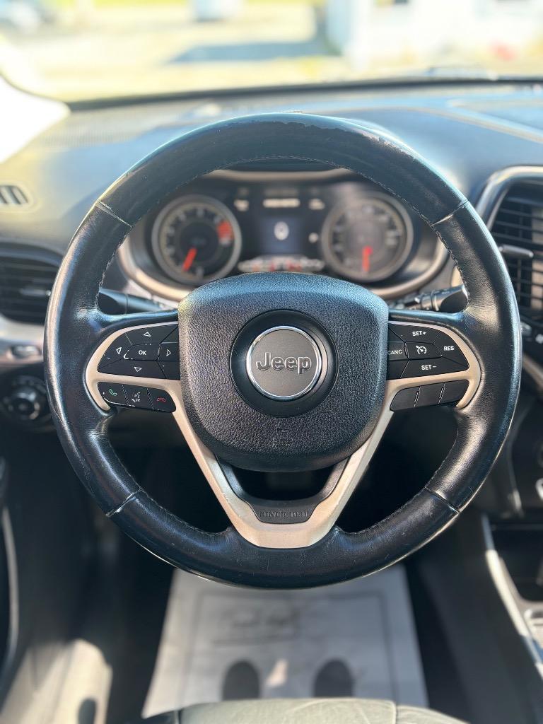 2016 Jeep Cherokee - $11,995