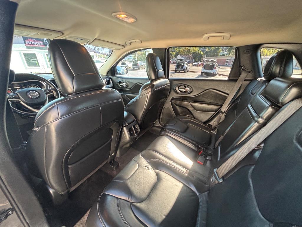 2016 Jeep Cherokee - $11,995