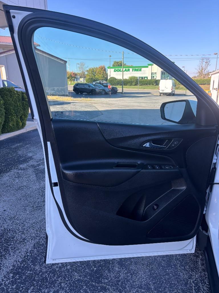 2022 Chevrolet Equinox - $19,995