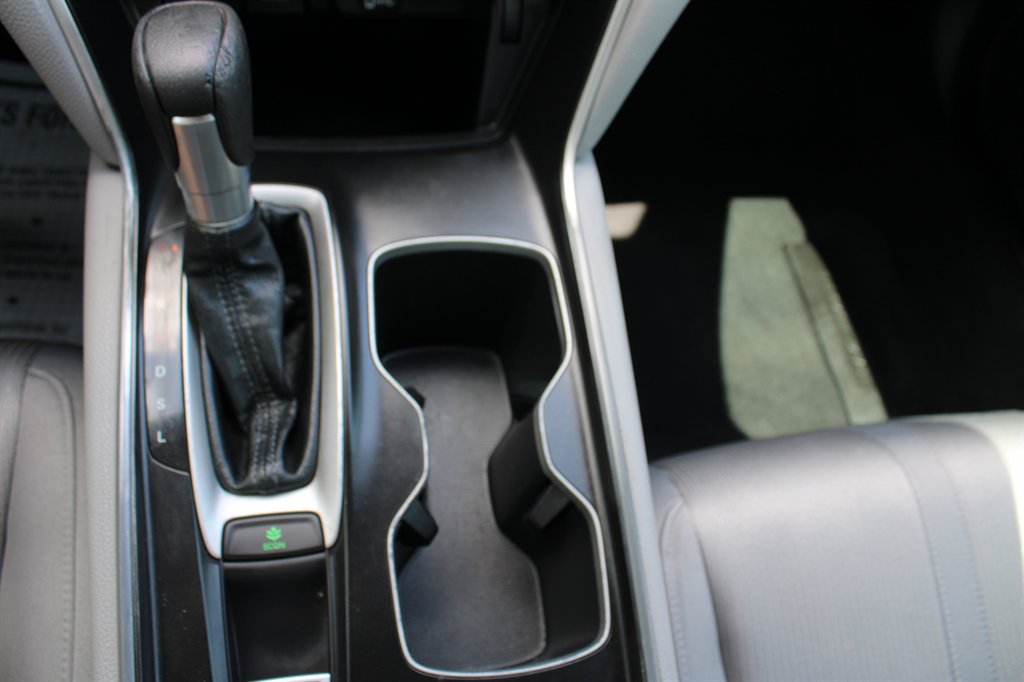 2020 Honda Accord - $19,995