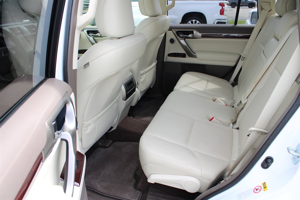 2015 Lexus GX - $29,995