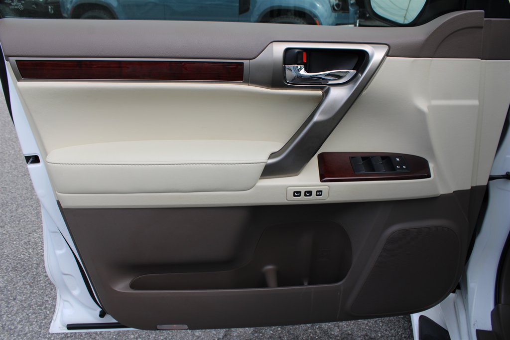 2015 Lexus GX - $29,995