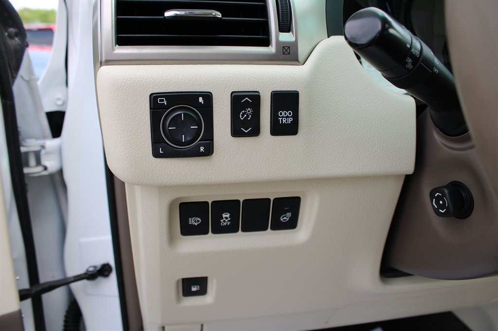 2015 Lexus GX - $29,995