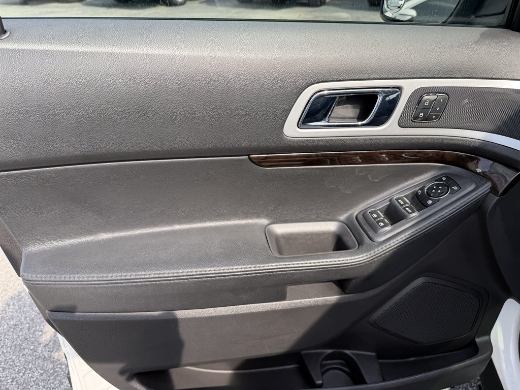 2012 Ford Explorer - $10,995