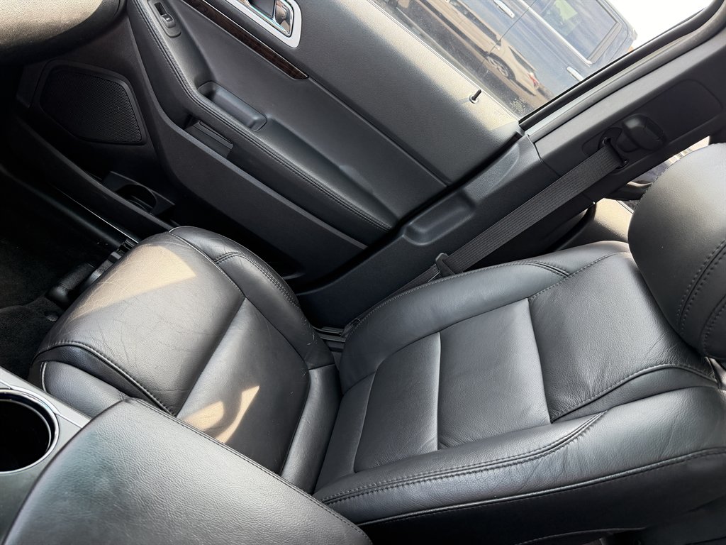 2012 Ford Explorer - $10,995