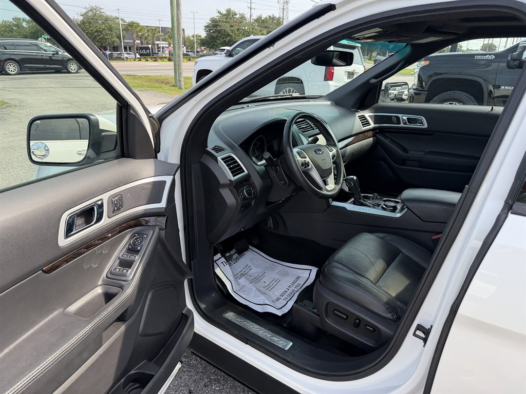 2012 Ford Explorer - $10,995