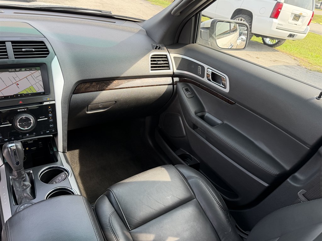 2012 Ford Explorer - $10,995