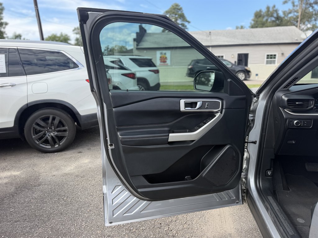 2021 Ford Explorer - $19,990
