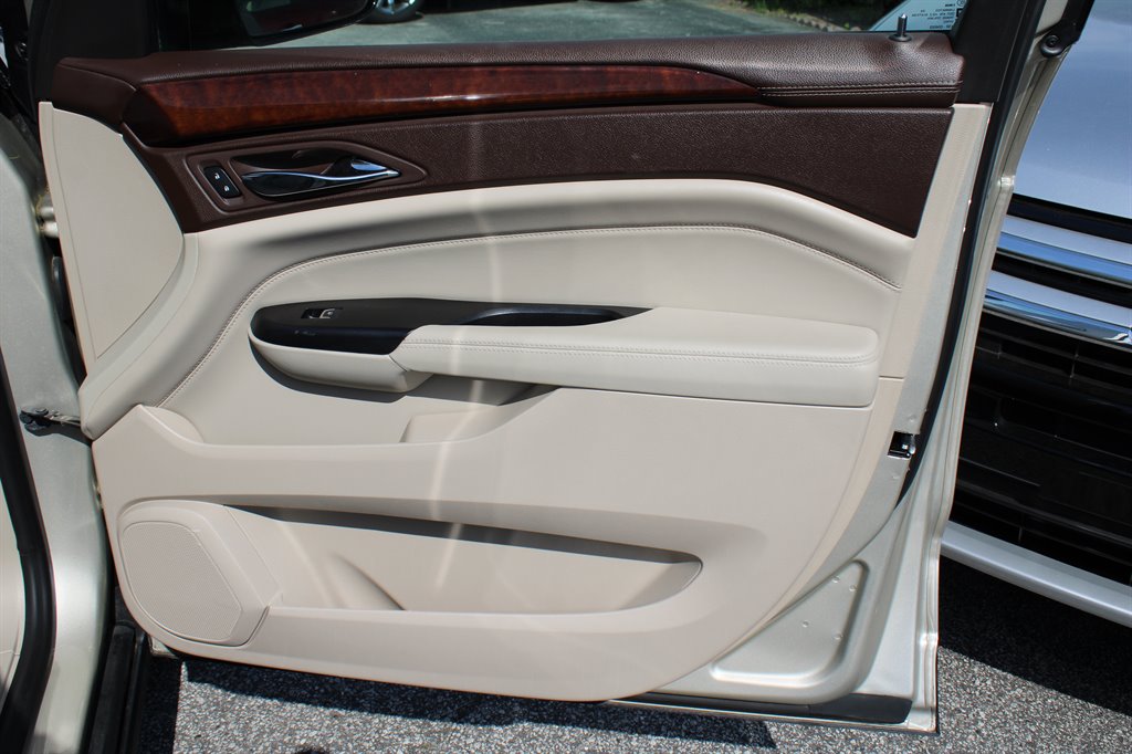 2014 Cadillac SRX Luxury Collection photo