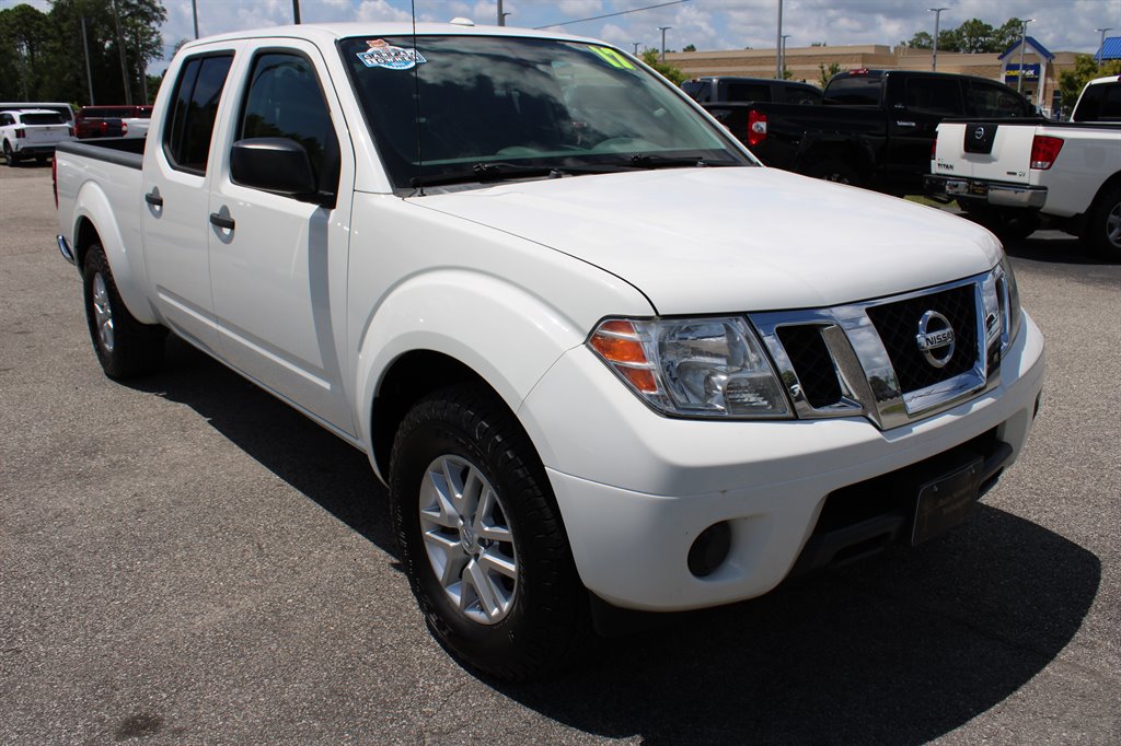 2017 Nissan Frontier SV photo
