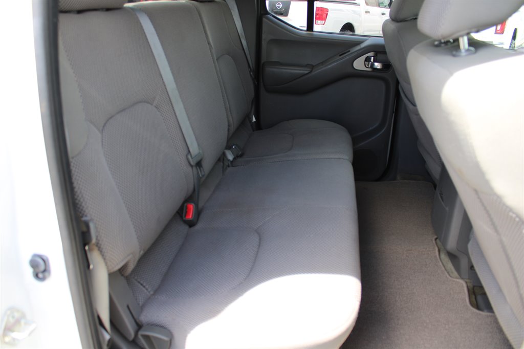 2017 Nissan Frontier SV photo