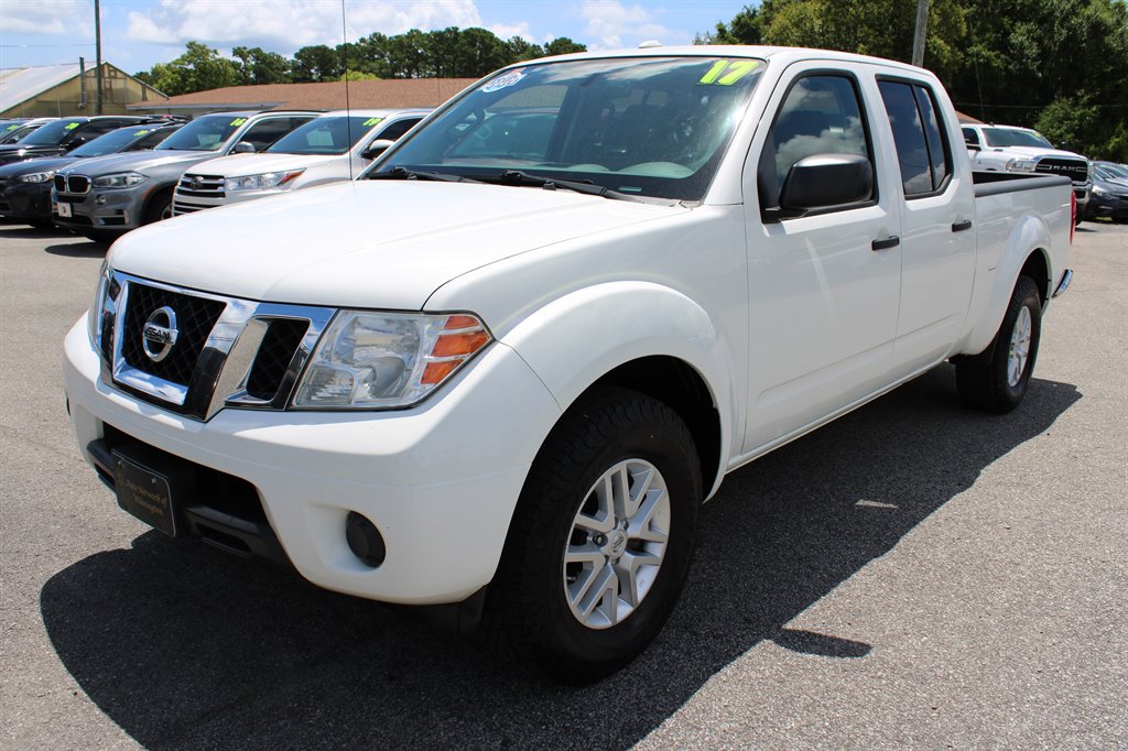 2017 Nissan Frontier SV photo