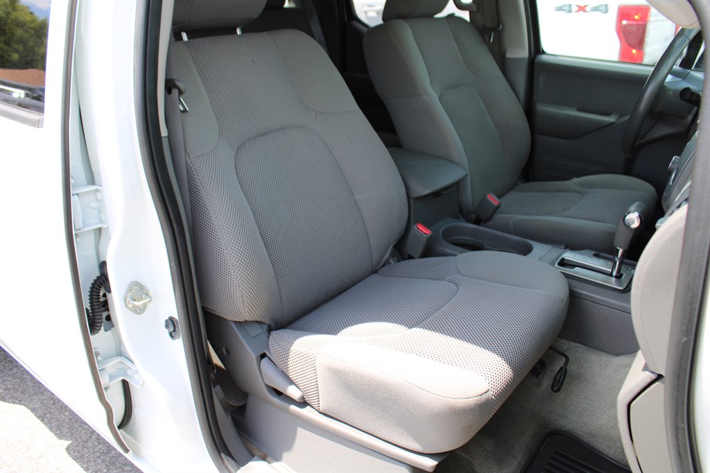 2017 Nissan Frontier SV photo