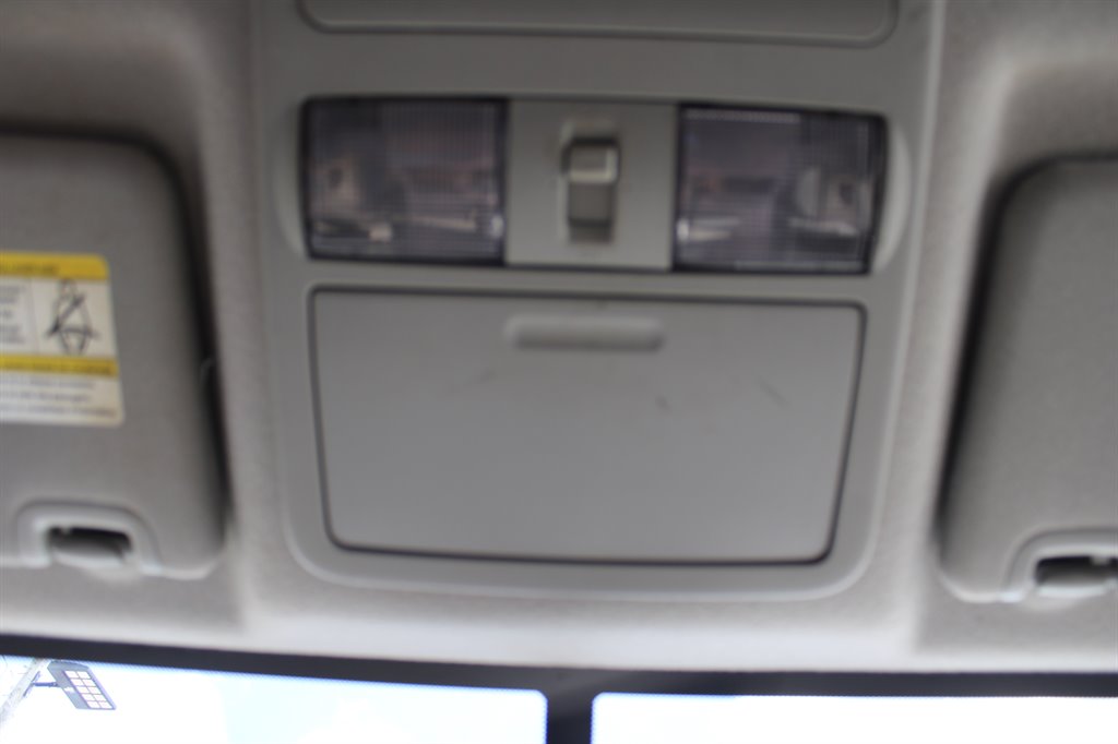 2017 Nissan Frontier SV photo