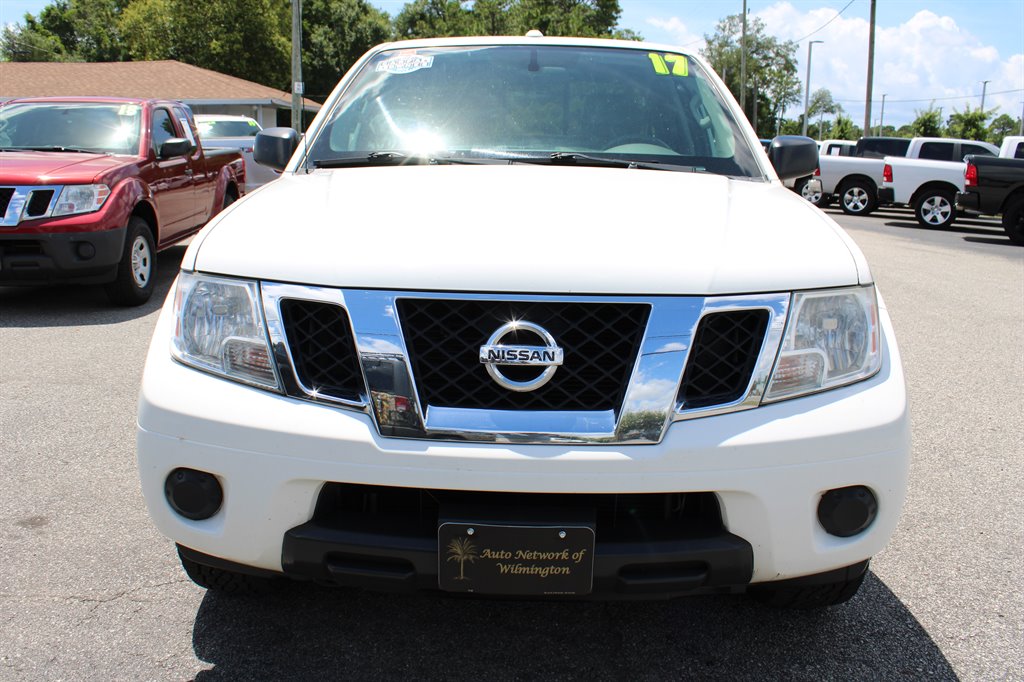 2017 Nissan Frontier SV photo