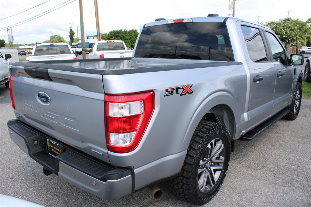 2022 Ford F150 XLT photo