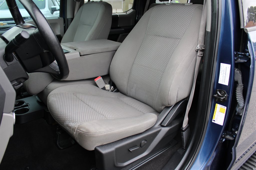 2019 Ford F150 XLT photo