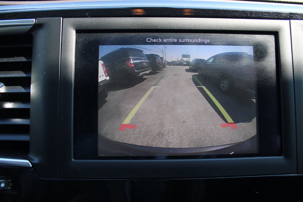 2019 Chrysler Pacifica L photo